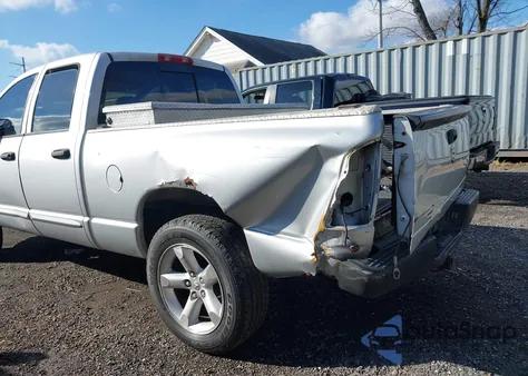 2007 Dodge Ram 1500 Slt/Trx4 Off Road/Sport z USA, uszkodzony, nr VIN 1D7HU18227S135648